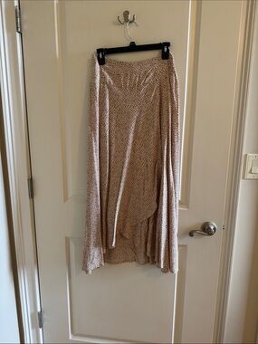 Japna Cream Printed High-Low Midi Skirt. Medium